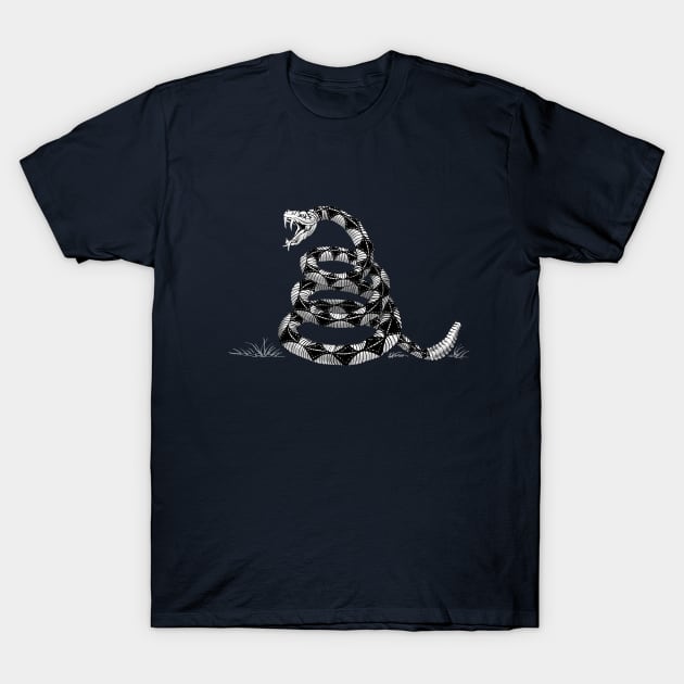 FULL SIZE - Don't Tread on Me Gadsden Design T-Shirt by DDGraphits